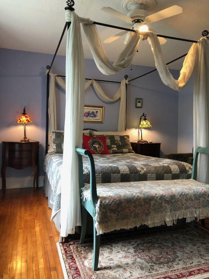 Blue Gables Bed And Breakfast Καταρράκτες του Νιαγάρα Εξωτερικό φωτογραφία